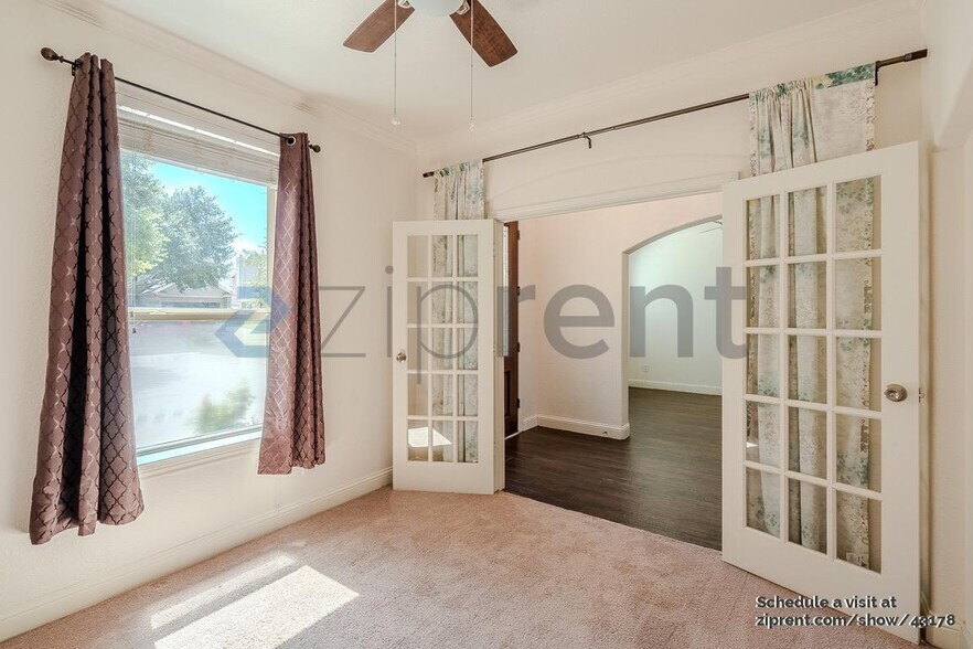 Building Photo - 25315 Hamden Valley Dr