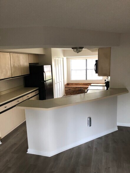 Building Photo - 7703 Falcon Rest Cir