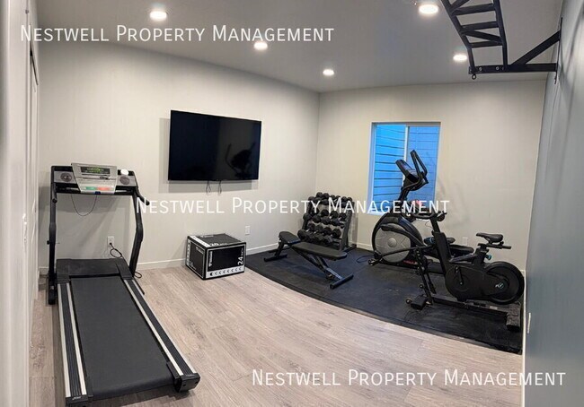 Building Photo - 3848 Safflower Dr