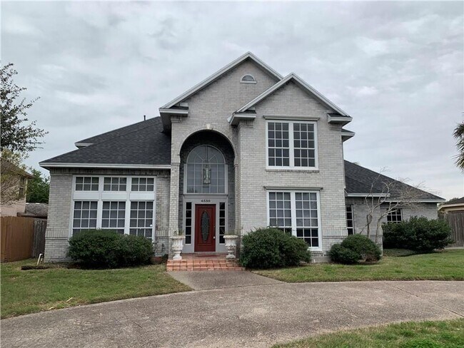 Building Photo - 4530 Oso Pkwy