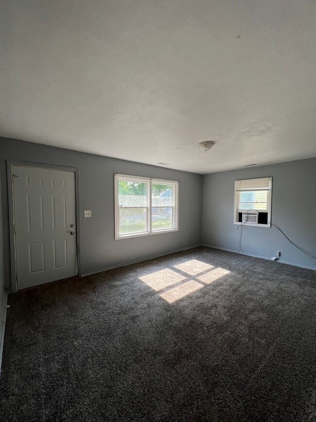 Building Photo - Charming 2-Bedroom, 1-Bathroom Home – $875/Month | Accepting Section 8