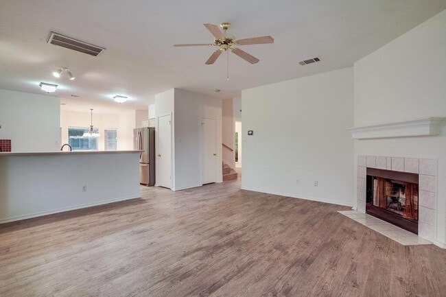 Building Photo - 1102 Black Locust Drive West