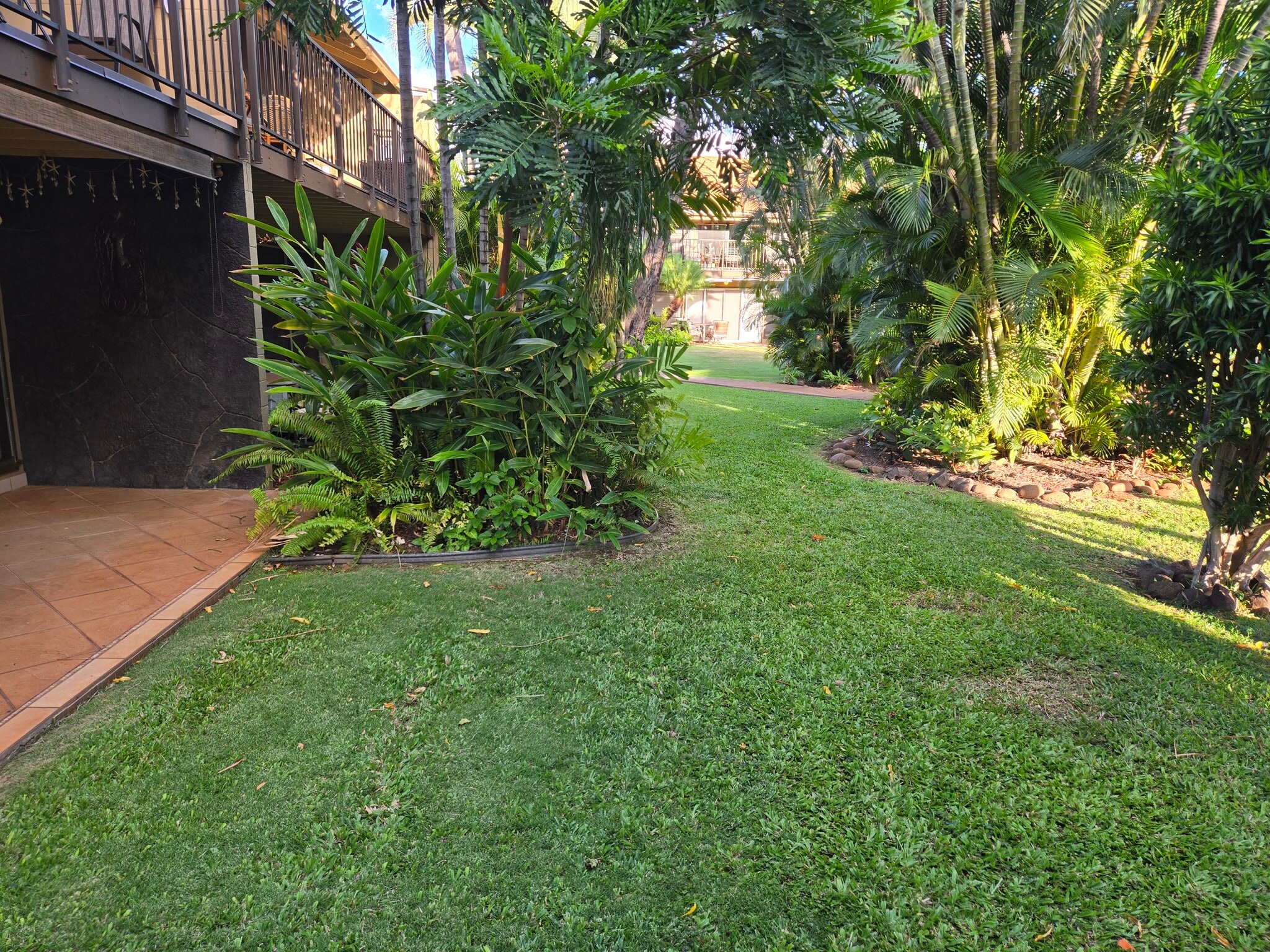 Building Photo - 3559 Lower Honoapiilani Rd