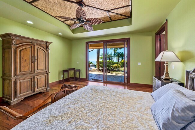 Building Photo - Luxury furnished 4 bedroom 3 bathroom with pool, spa, and outdoor showers