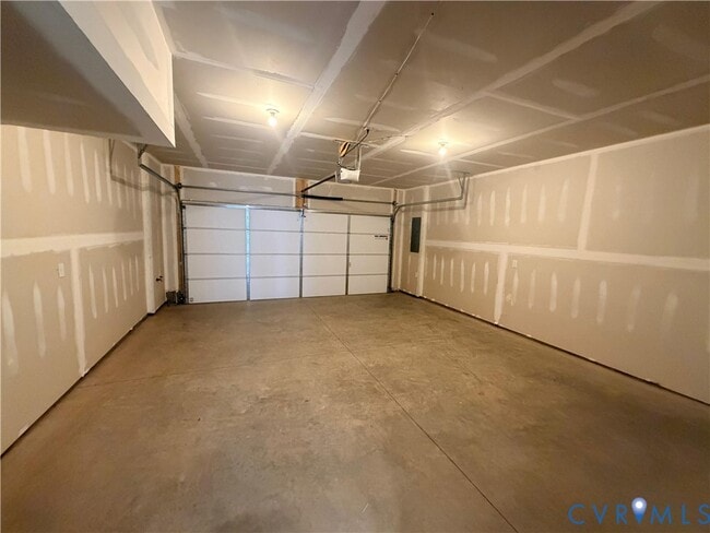 Building Photo - 15375 Sunray Aly