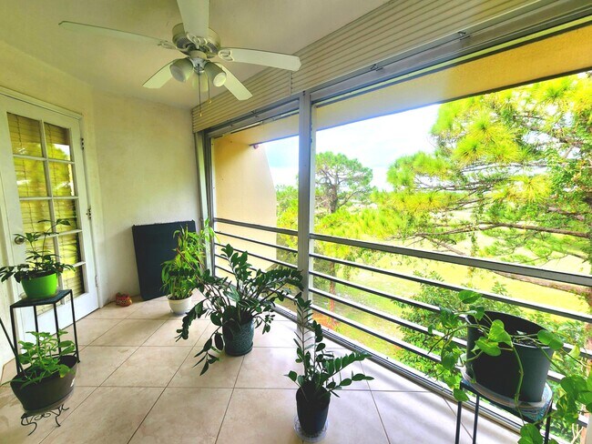 Building Photo - 3755 Via Poinciana