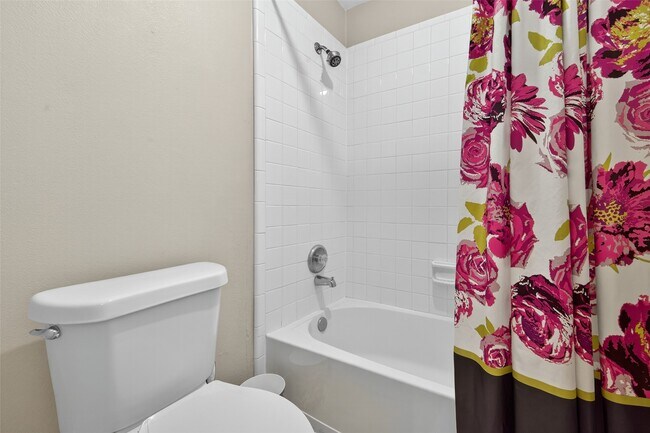 Building Photo - 7203 Thornmeadow Ln