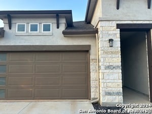 Building Photo - 2052 Stephanie Ave