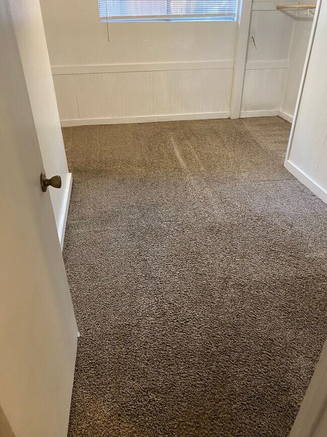 Building Photo - Adorable 7 bedroom house directly across from Chico State! Available July!