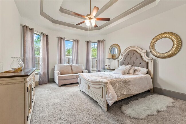 Building Photo - 712 Fall Rock Branch Dr