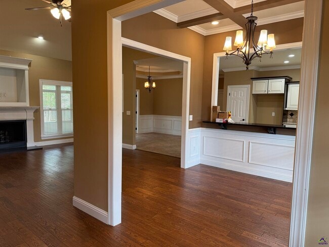 Building Photo - 104 Montview Way