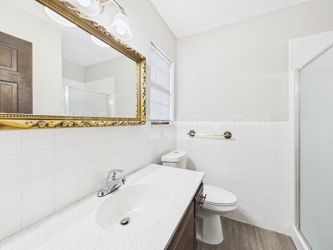 Building Photo - 3929 S Carriage Ln