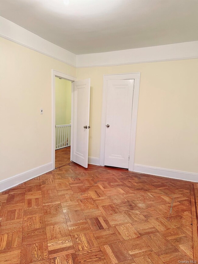 Building Photo - 68-11 Dartmouth St