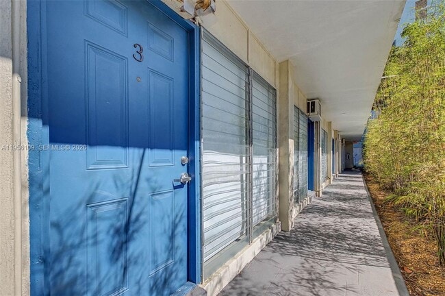 Building Photo - 1685 Jefferson Ave