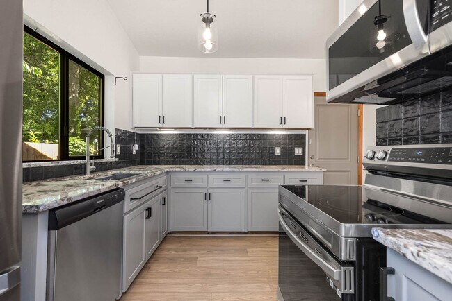Building Photo - Lake Stevens Home with Skylights & Spacious Outdoor Living