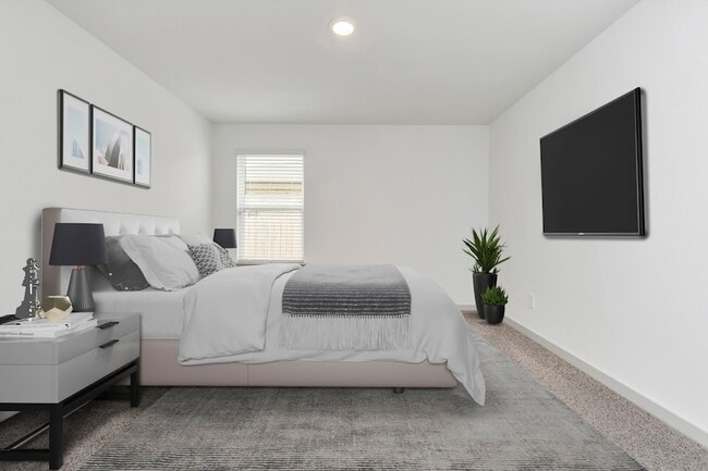 Building Photo - 1111 Pk Crst Dr