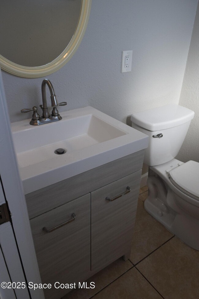 Building Photo - 1657 Norwood St NE