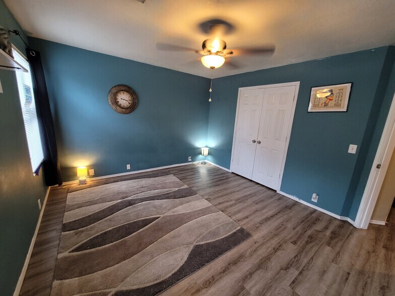 Building Photo - 23619 Twisting Falls Drive