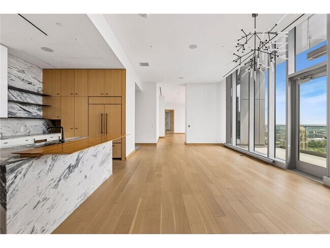 Building Photo - 255 Hennepin Ave