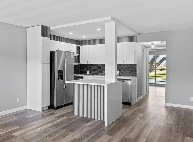 Building Photo - 147 Dorset D