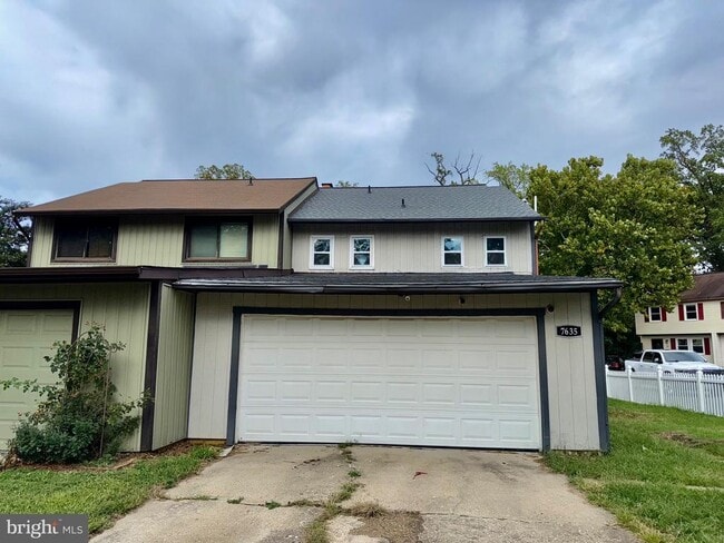 Building Photo - 7635 Stoney Creek Dr