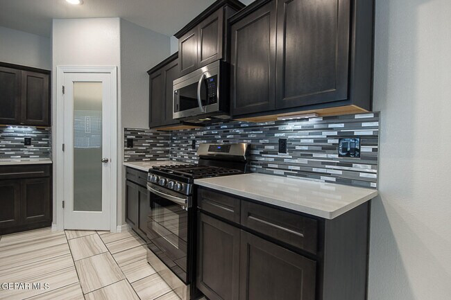 Building Photo - 2621 Mike Price Dr