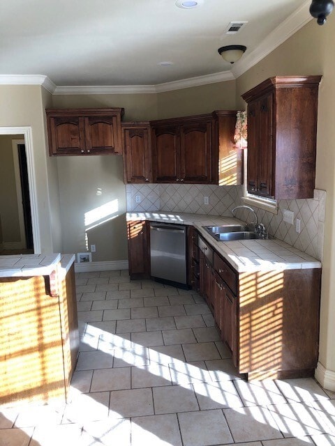 Building Photo - 6445 Dearing Rd