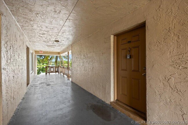 Building Photo - 2531 NW 39th Terrace
