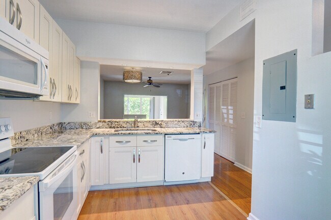 Building Photo - 941 Kokomo Key Ln