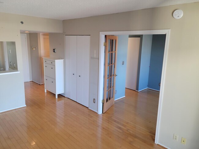 Building Photo - 1401 17th St NW