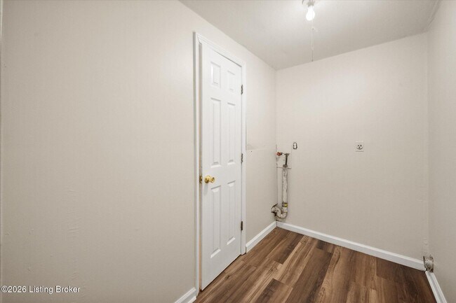 Building Photo - 5533 Ridgecrest Rd