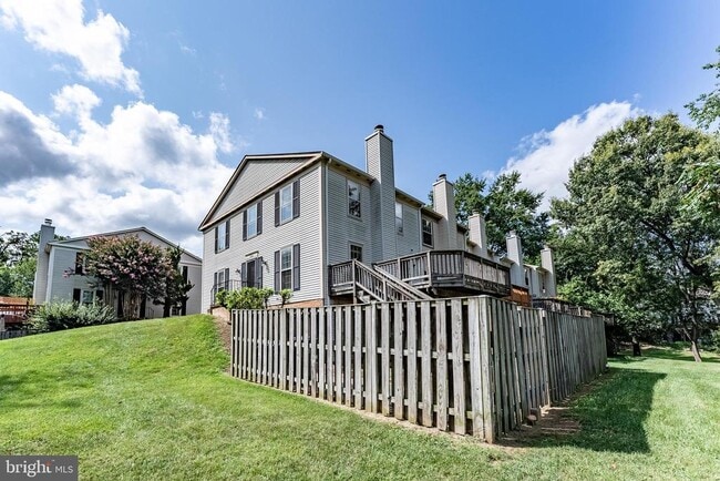 Building Photo - 5708 Gladden Ct