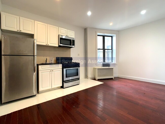 Primary Photo - 634 Saint Nicholas Avenue