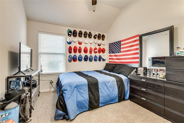 Building Photo - 1014 Somerset Cir