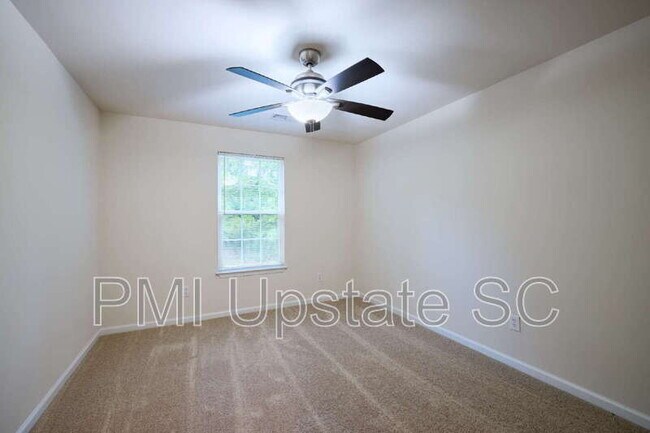 Building Photo - 457 Woodbark Ct