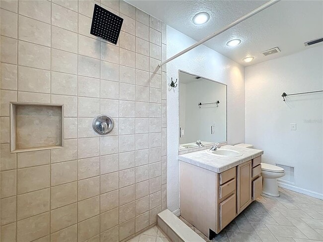 Building Photo - 332 Harris Ave