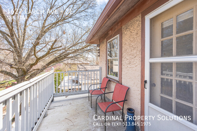 Building Photo - 1627 Larch Ave