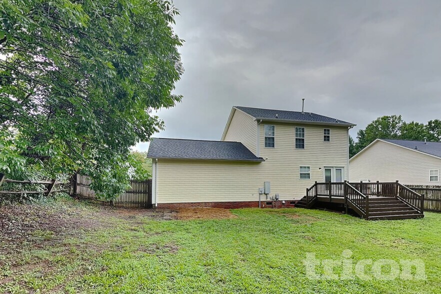 Building Photo - 1070 Piney Church Rd