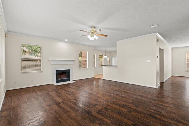 Building Photo - 15810 Mission View Ct