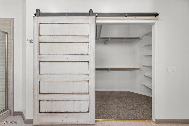 Building Photo - 8009 Clock Tower Ct