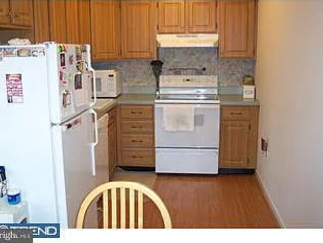 Building Photo - 204 Winding Way