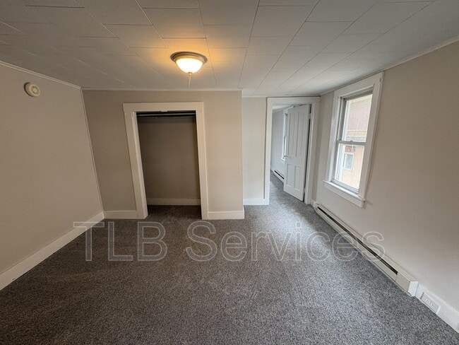 Building Photo - 139 Sand St