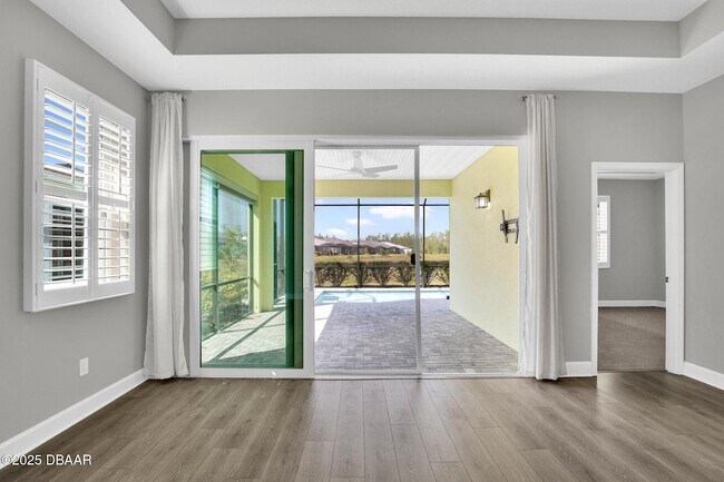 Building Photo - 906 Coral Reef Way