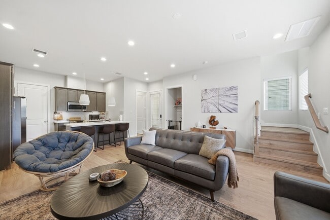 Building Photo - 2312 Silva Park Ln