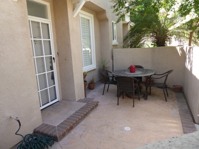 Building Photo - Palisades 3 Bedroom for Rent in Stevenson Ranch!
