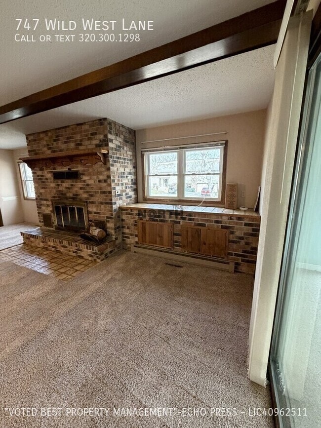 Building Photo - 747 Wild W Ln SW