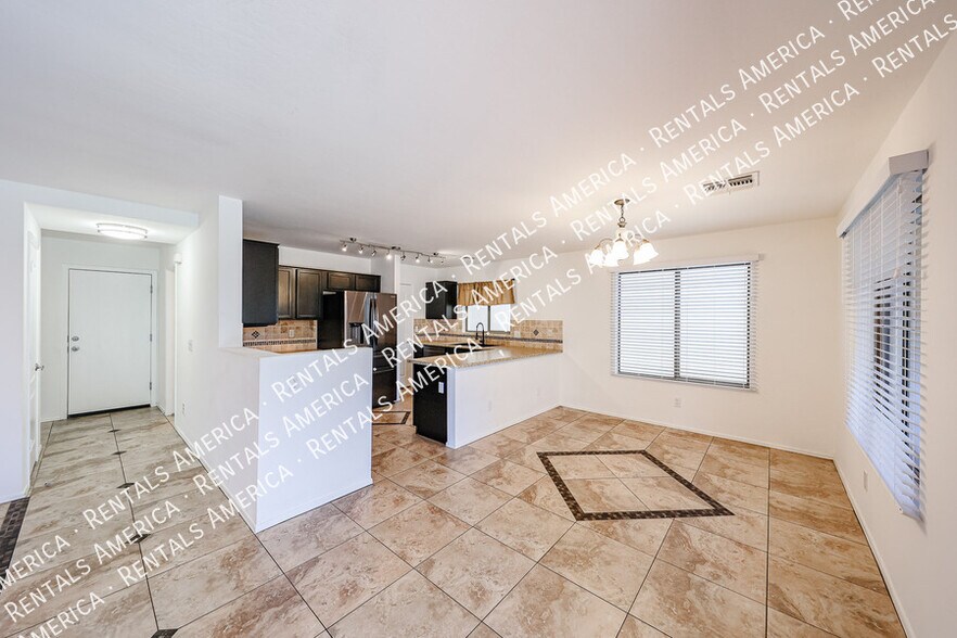 Building Photo - 13041 W Mauna Loa Ln