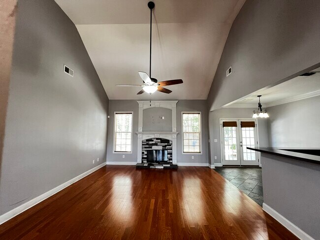 Building Photo - 451 Moriah Ln