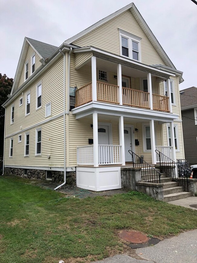 Building Photo - Large 3 bed in Waltham