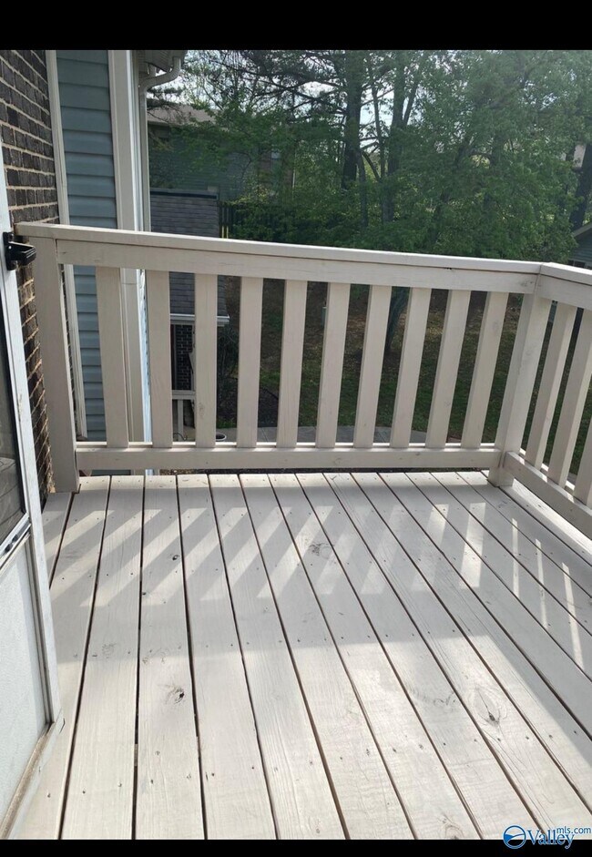 Building Photo - 1409 Liberty Dr